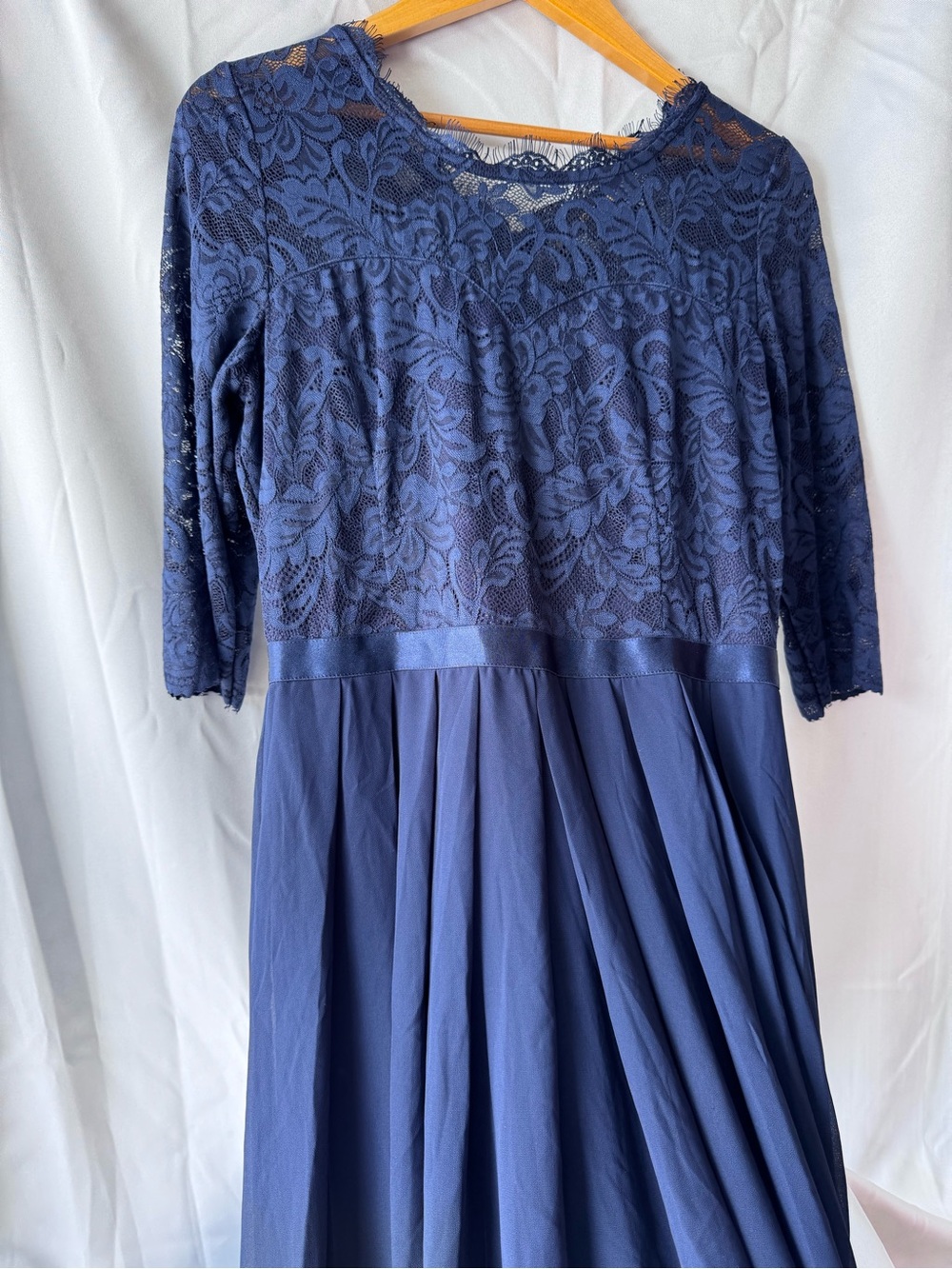 Miusol Navy Lace Pleated Long Sleeve Evening Dress